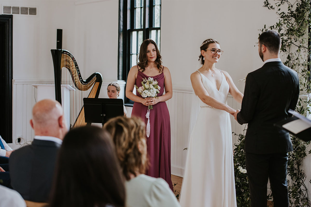 Hannah Warren Harpist - Alexandra and Frederic at the Knox July 2022 - Blog post - is the harp loud enough for my wedding ceremony